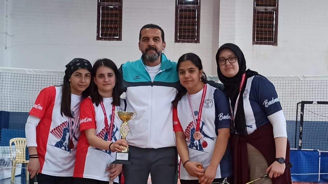 2023/2024 Konya Badminton Okullar Yıldız Kız Konya 3.sü olduk.